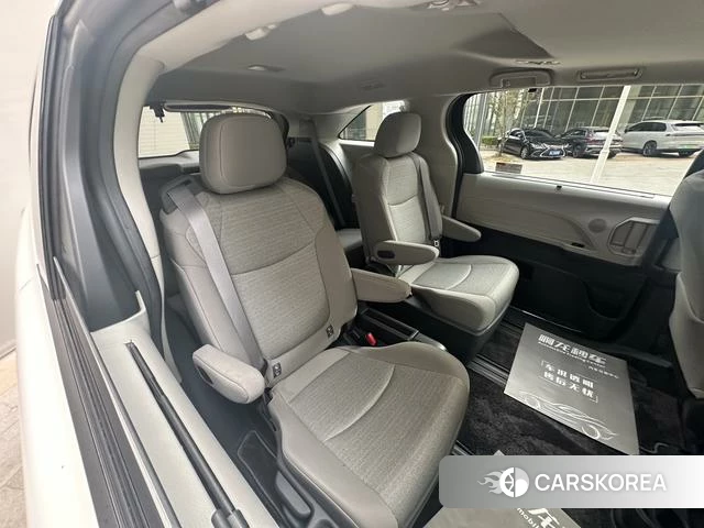 Toyota Saina id 4273624 из Китая 16