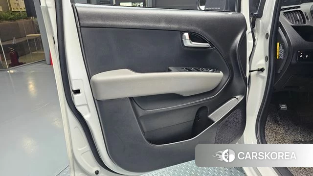 Kia The New Kia Ray id 4740326 из Кореи 16