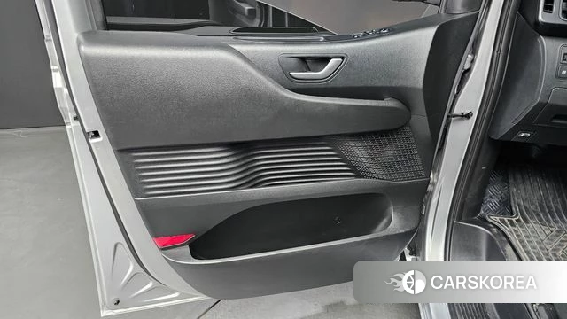 Hyundai Staria id 4905299 из Кореи 16