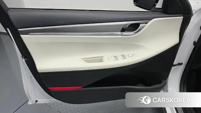 Hyundai The New Grandeur IG Hybrid id 4670986 из Кореи 16