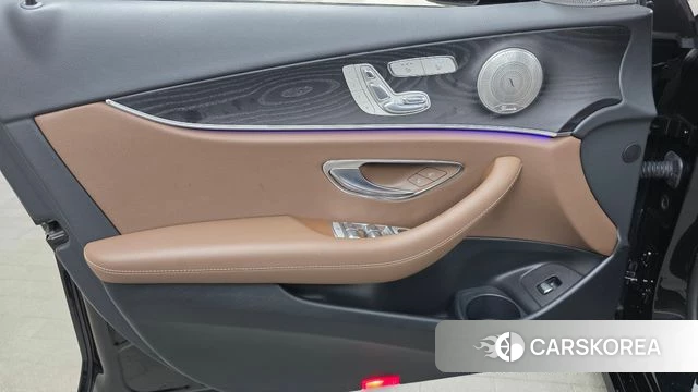 Mercedes-Benz E-Class W213 id 4646480 из Кореи 16