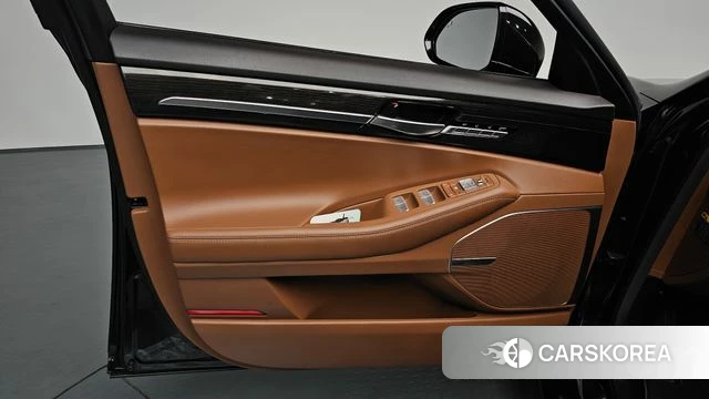 Genesis G90 id 4536371 из Кореи 16