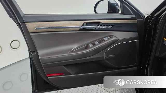 Genesis G90 id 4872992 из Кореи 16