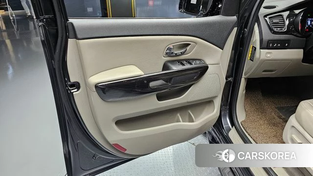 Kia The New Carnival id 4502299 из Кореи 16