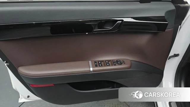 Hyundai Grandeur Hybrid (GN7) id 4394793 из Кореи 16