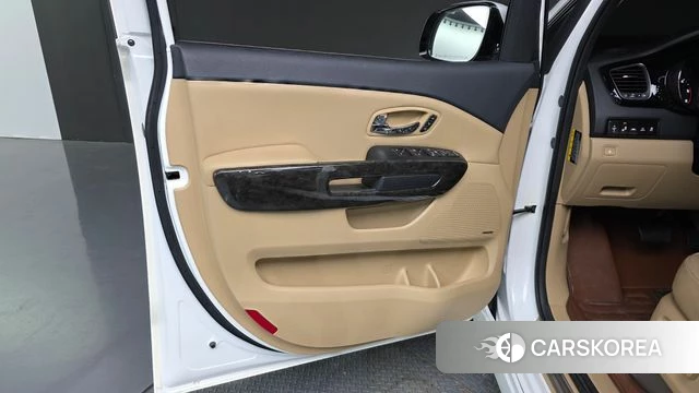 Kia The New Carnival id 4502598 из Кореи 16