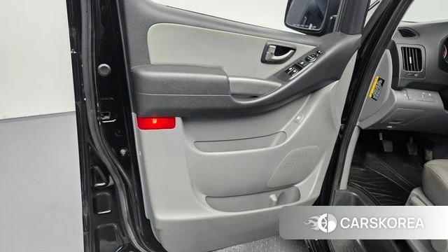 Hyundai The New Grand Starex id 4894732 из Кореи 16