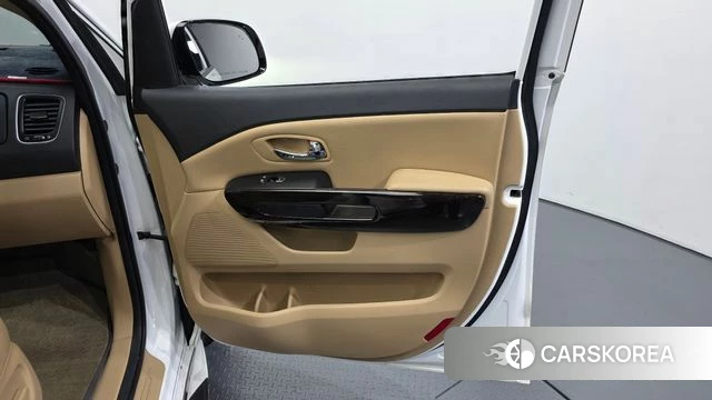 Kia The New Carnival id 4310455 из Кореи 16