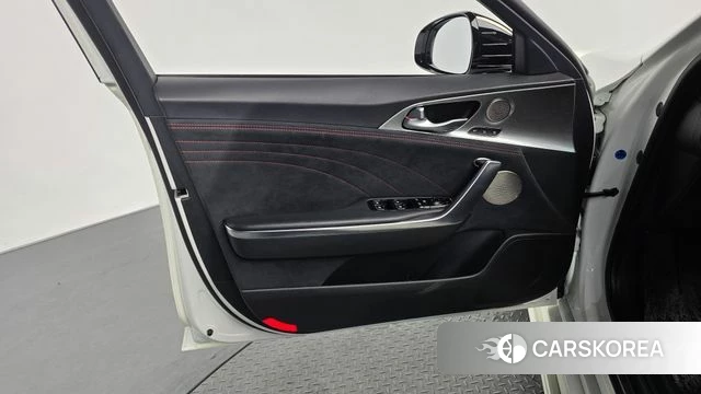 Kia Stinger Meister id 4572815 из Кореи 16