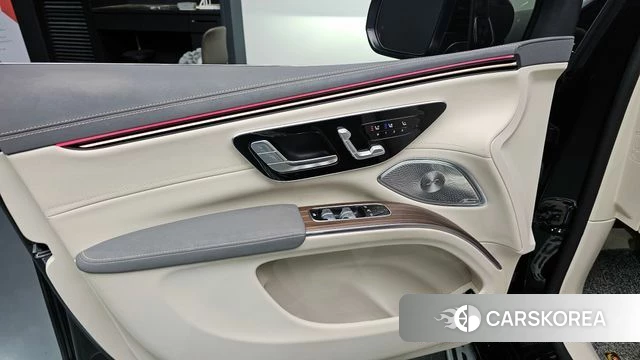 Mercedes-Benz EQS SUV X296 id 4329722 из Кореи 16