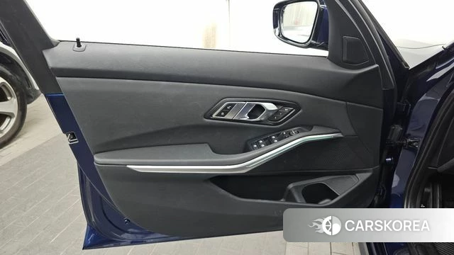 BMW 3 Series (G20) id 4614918 из Кореи 16