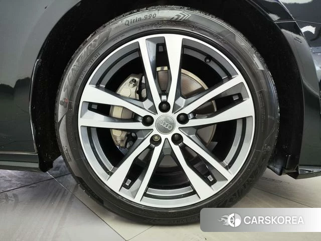 Audi A6L id 4258790 из Китая 16
