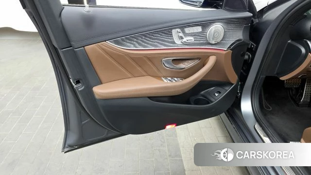 Mercedes-Benz E-Class W213 id 4243617 из Кореи 16