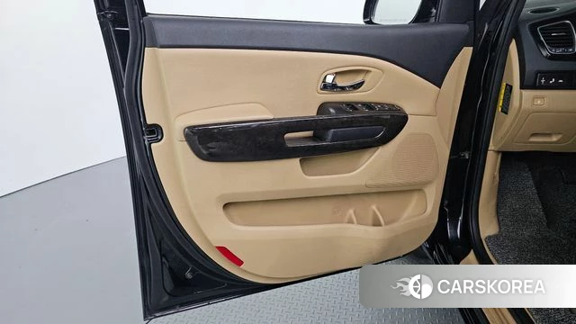 Kia The New Carnival id 4647779 из Кореи 16