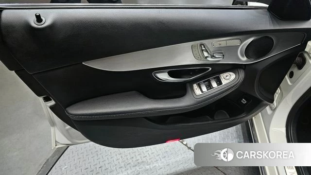Mercedes-Benz C-Class W205 id 4251342 из Кореи 16