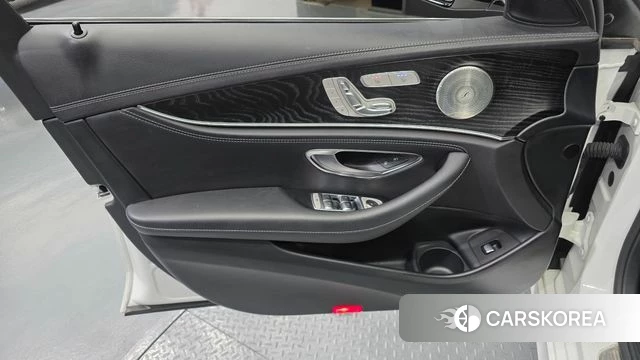 Mercedes-Benz E-Class W213 id 4735873 из Кореи 16