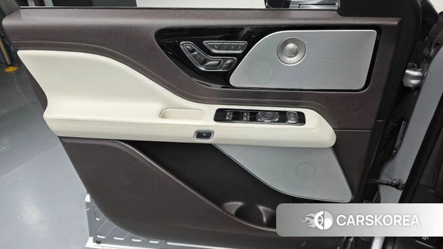 Lincoln Aviator 2nd generation id 4187960 из Кореи 16