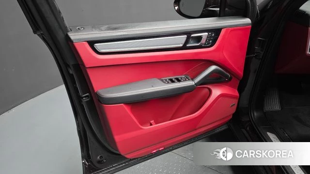 Porsche Cayenne (PO536) id 4349575 из Кореи 16