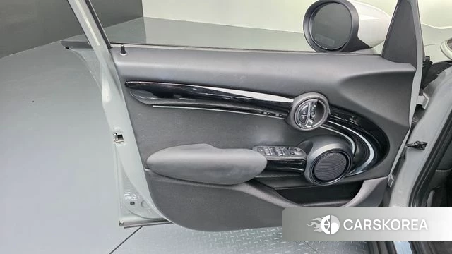 Mini Cooper id 4488905 из Кореи 16