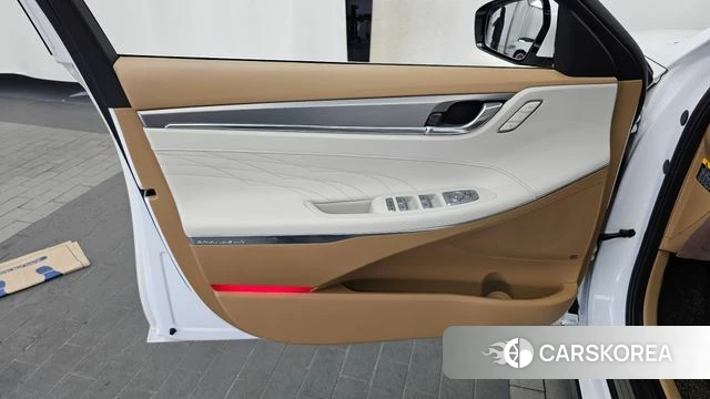 Hyundai The New Grandeur IG Hybrid id 4519891 из Кореи 16