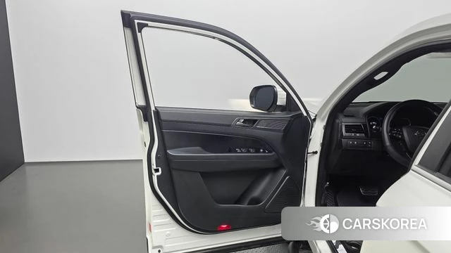 Ssangyong The New Rexton Sports Cannes id 4343895 из Кореи 16
