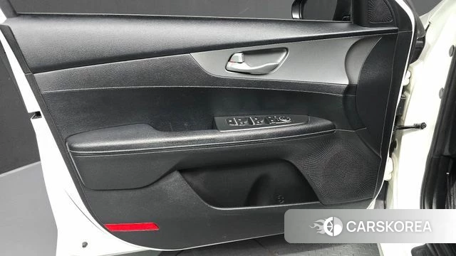 Kia Come New K3 id 4318340 из Кореи 16