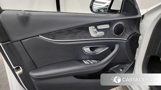Mercedes-Benz E-Class W213 id 4371769 из Кореи 16