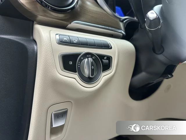 Mercedes-Benz V-class id 4264645 из Китая 16