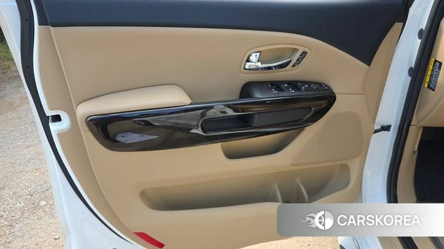 Kia The New Carnival id 4403388 из Кореи 16