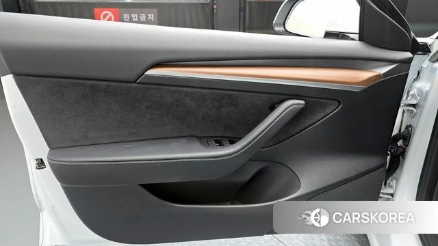 Tesla Model 3 id 4303101 из Кореи 16
