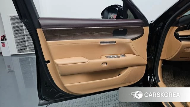 Genesis G90 (RS4) id 4675493 из Кореи 16