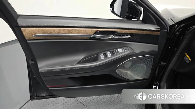 Genesis G90 id 4496175 из Кореи 16