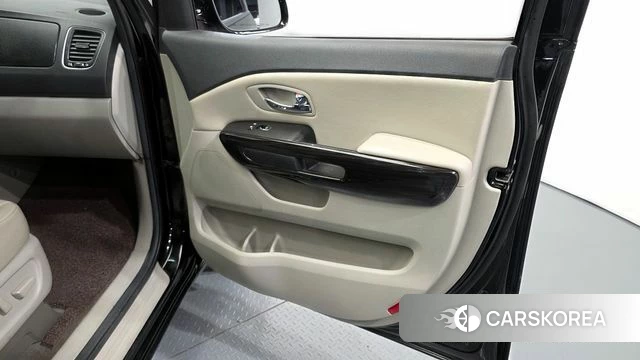 Kia The New Carnival id 4377849 из Кореи 16