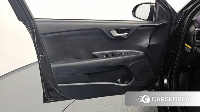 Kia Stonic id 4448221 из Кореи 16