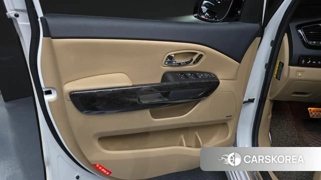 Kia The New Carnival id 4662920 из Кореи 16