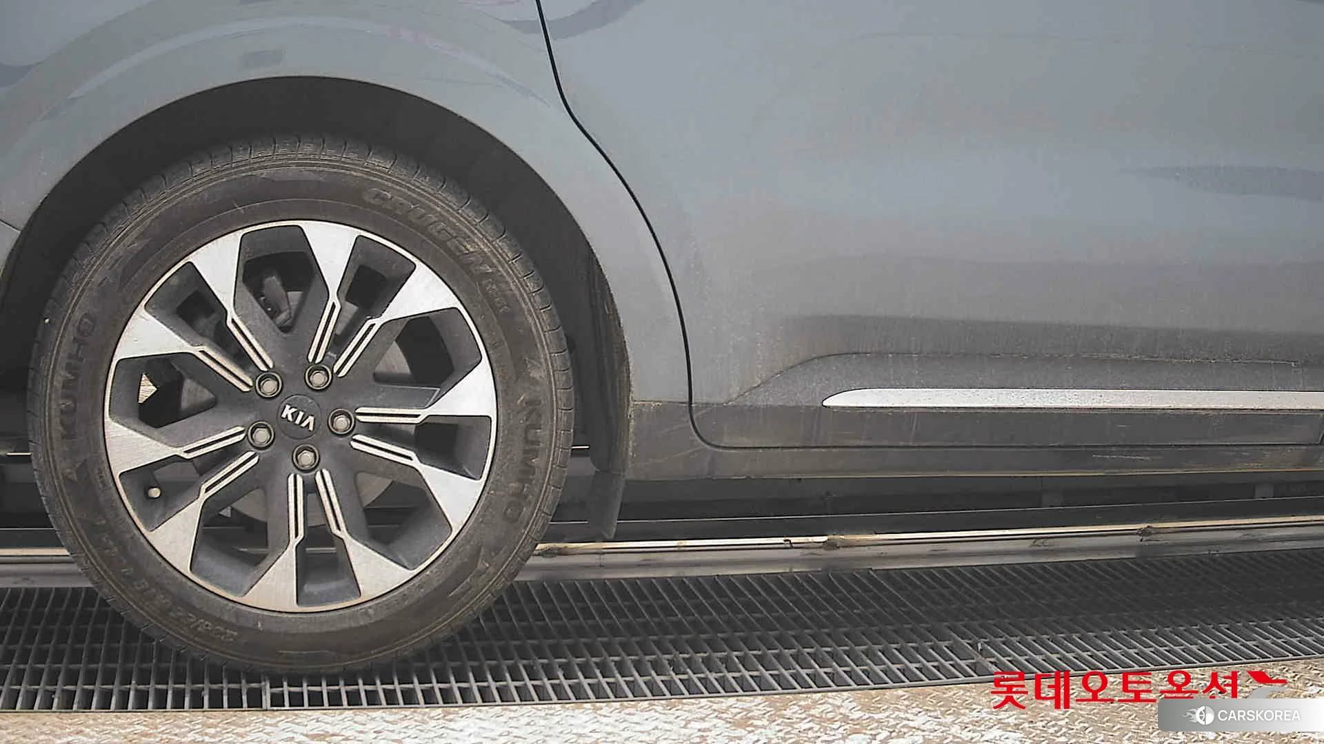 Kia Carnival id 3888379 из Кореи 16