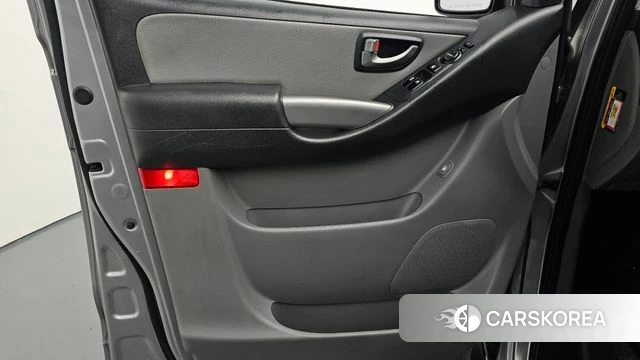 Hyundai The New Grand Starex id 4632747 из Кореи 16
