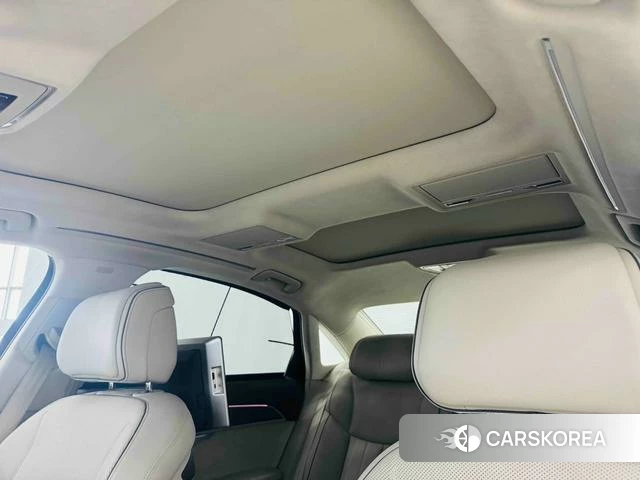 Audi A8 id 4273612 из Китая 16