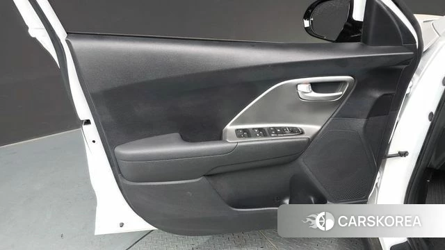 Kia Niro Plus id 4302647 из Кореи 16