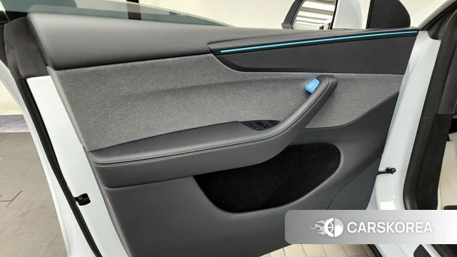 Tesla Model Y id 4359833 из Кореи 16
