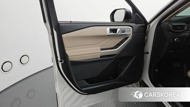 Ford Explorer 6th Generation id 4202856 из Кореи 16