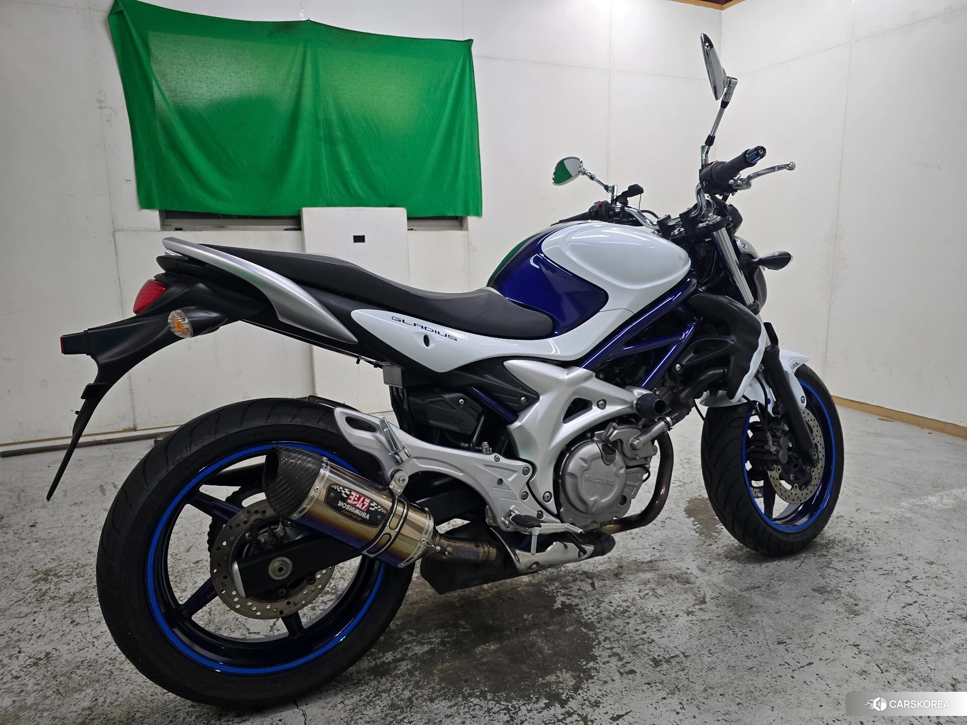 Suzuki GLADIUS 400 ABS id 4192832 из Японии 16