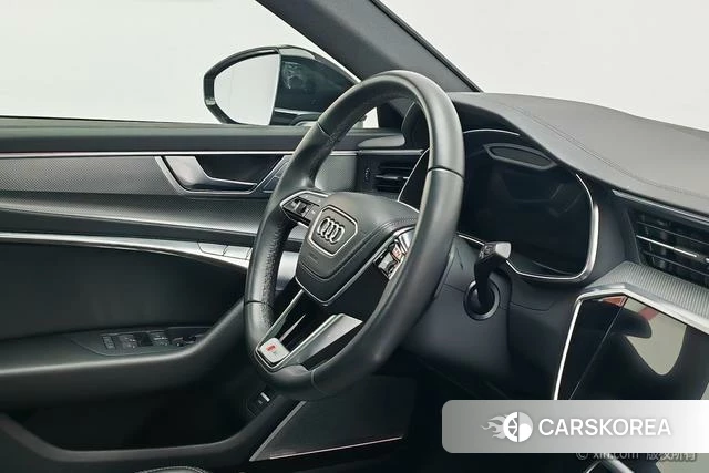 Audi A6L id 4275986 из Китая 16
