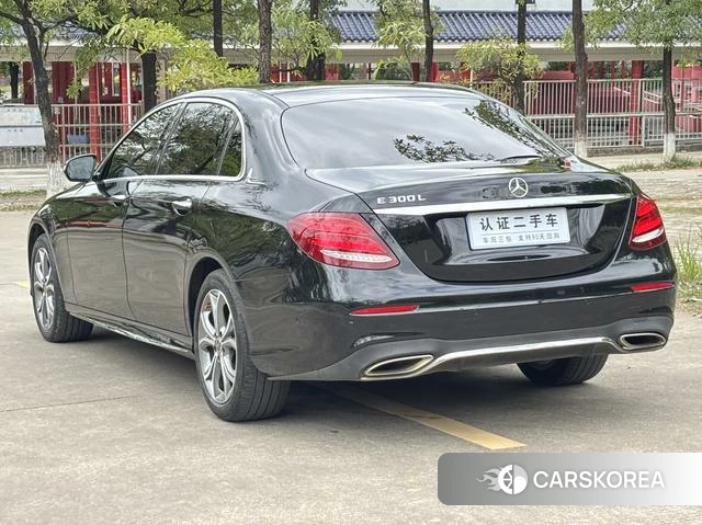 Mercedes-Benz E-class id 3968852 из Китая 16