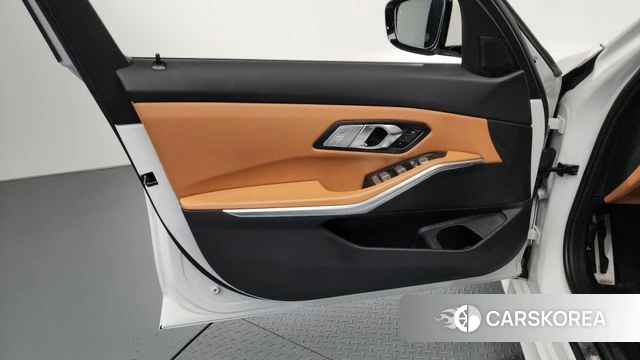 BMW 3 Series (G20) id 4267393 из Кореи 16