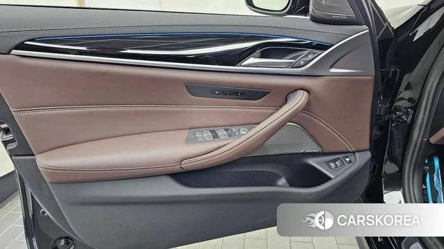 BMW 5 Series (G30) id 4744658 из Кореи 16