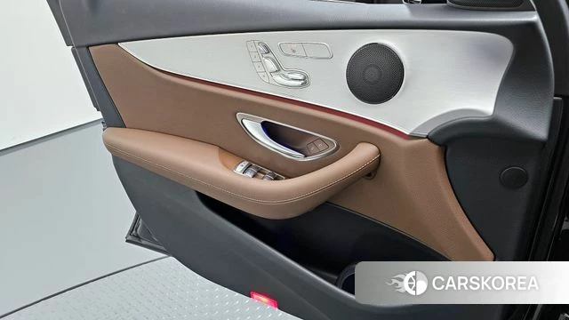 Mercedes-Benz E-Class W213 id 4195819 из Кореи 16