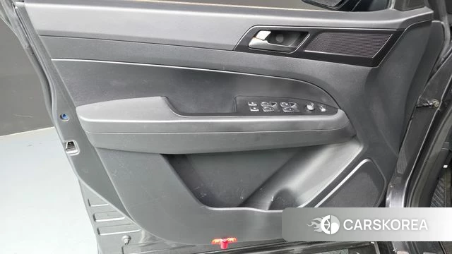 Ssangyong Rexton Sports id 4446660 из Кореи 16