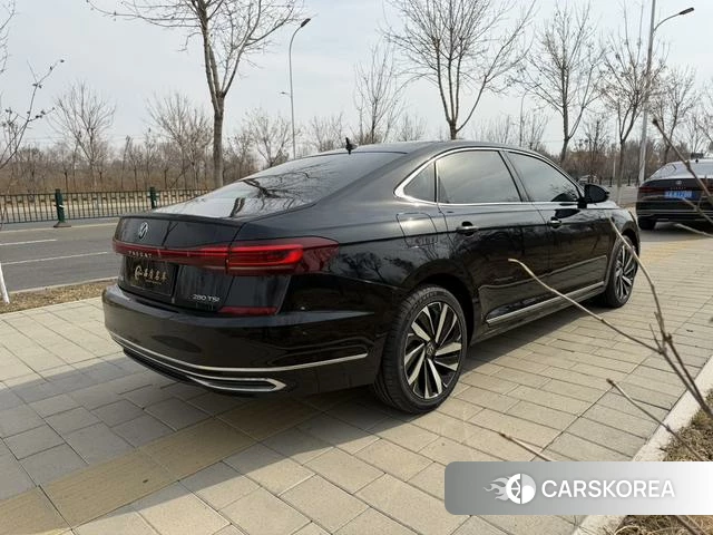 Volkswagen Passat id 4256035 из Китая 16