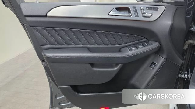 Mercedes-Benz GLE - Class W166 id 4543503 из Кореи 16